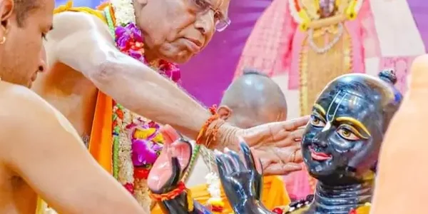 Abhishek of Sri Krishna during Janmashtami